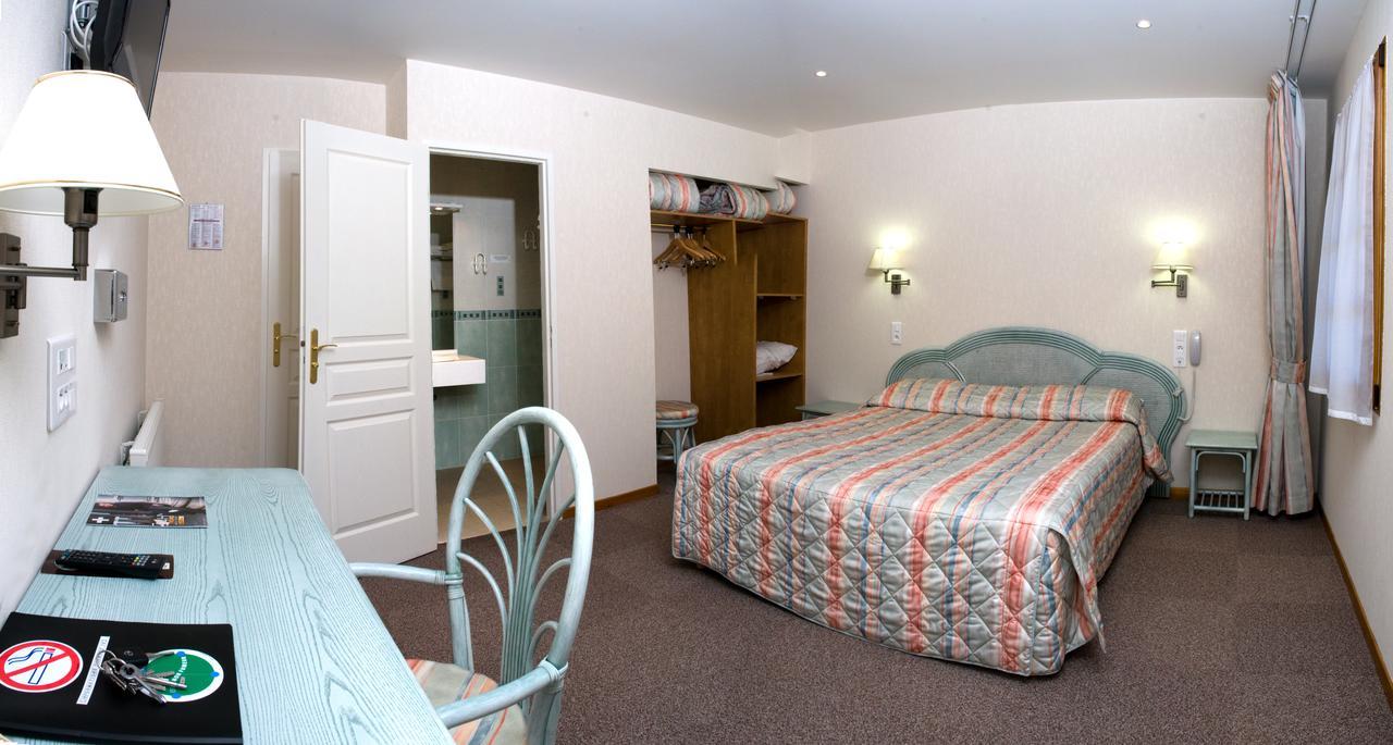 Hotel De Normandie Conches-en-Ouche ภายนอก รูปภาพ