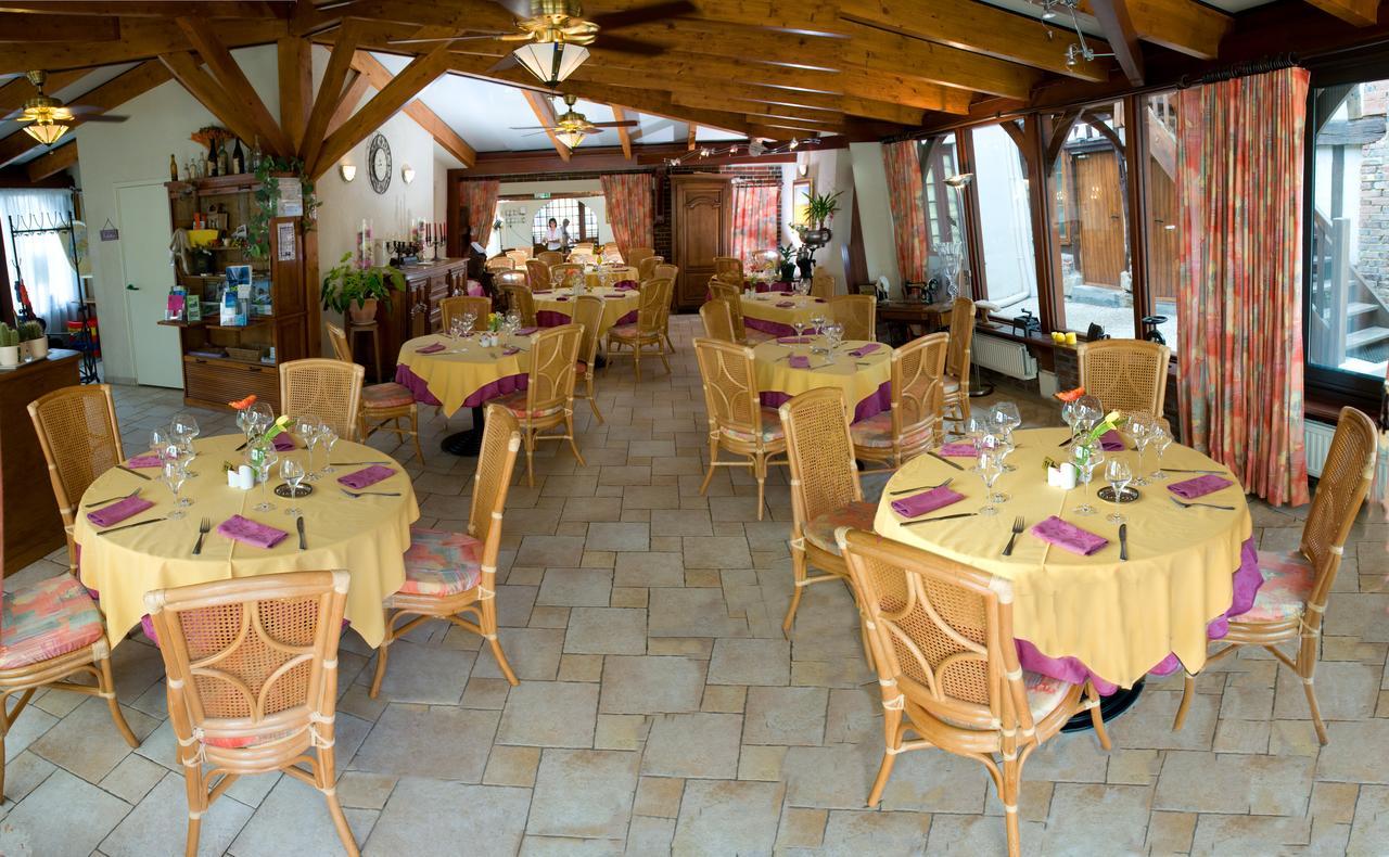 Hotel De Normandie Conches-en-Ouche ภายนอก รูปภาพ